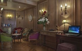 Hotel De La Motte Picquet